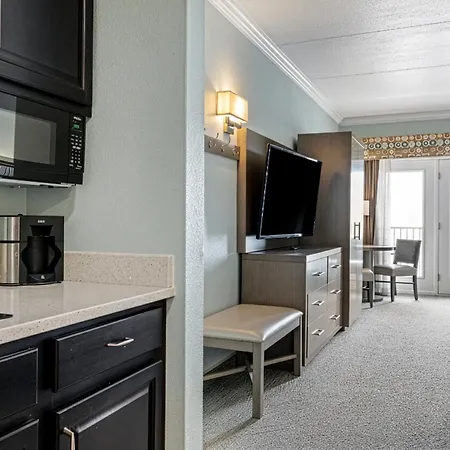 Cherry Tree Inn & Suites-2