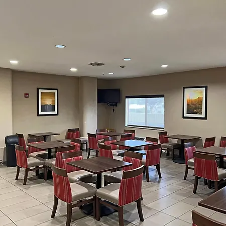 Comfort Suites Peoria Sports Complex-2