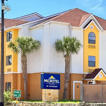 Microtel Inn & Suites By Wyndham New Braunfels I-35-2