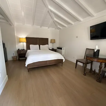 Carmel Resort Inn-3