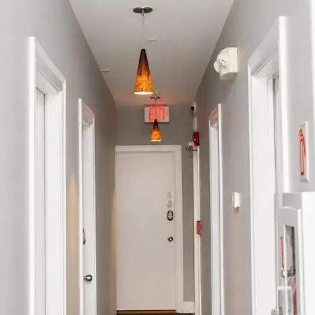 Charming Studio In Boston Brownstone, C. Ave #33-3
