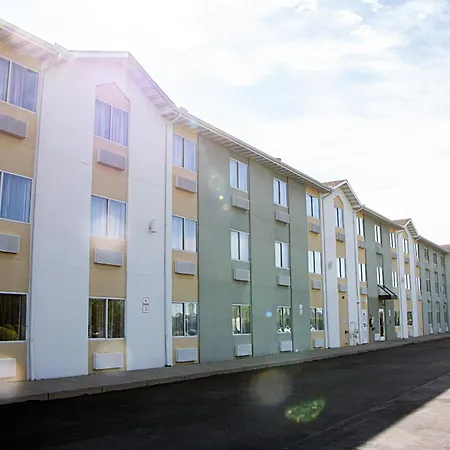Baymont By Wyndham Maumee Toledo-3