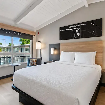 Thunderbird Lodge-2
