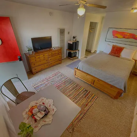 Mokee Motel-2