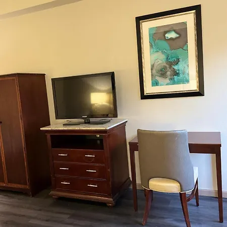Budgetel Inns & Suites - Atlanta Galleria Stadium-3