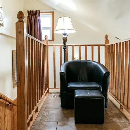 Yellowstone Riverside Cottages-2