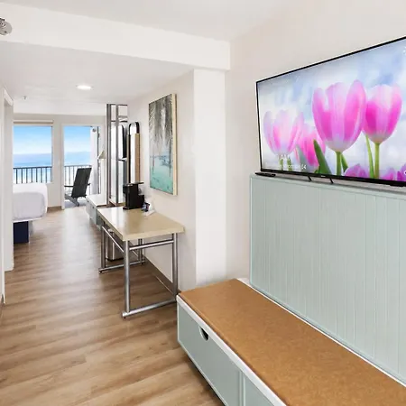 Palm & Tide Beachfront Hotel-2