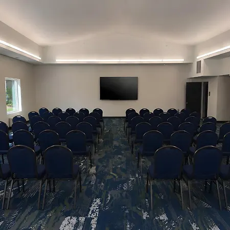 Staybridge Suites Pittsburgh Airport By Ihg-3