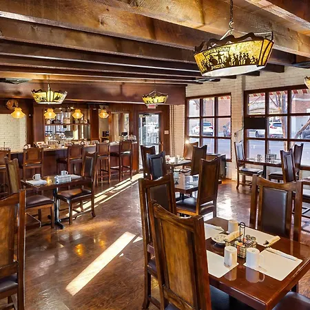 Dude Rancher Lodge-2