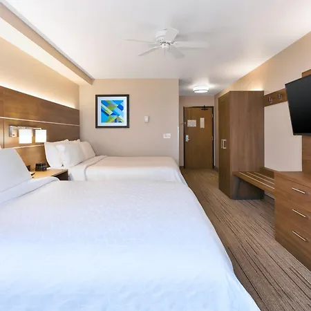 Holiday Inn Express & Suites Petoskey By Ihg-3