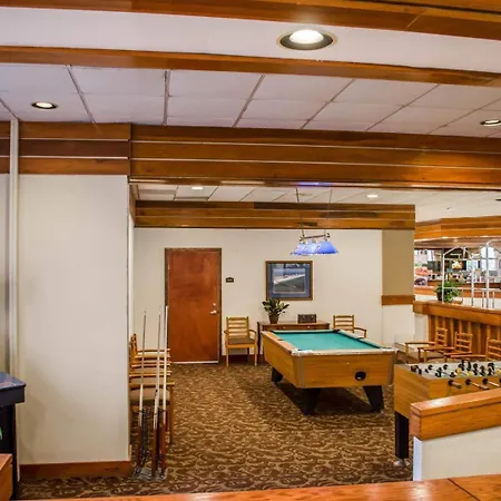 Quality Inn & Suites Pensacola Bayview-2