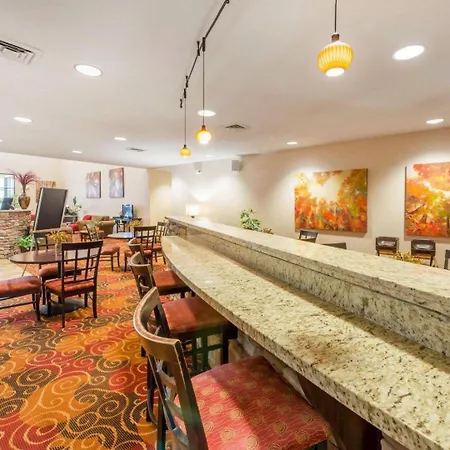 Comfort Suites Altoona North-3