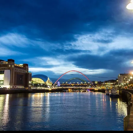 Holiday Inn Express Newcastle City Centre By Ihg-2