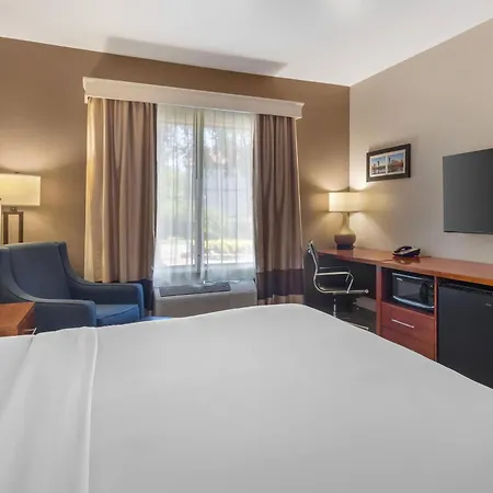 Comfort Inn Franklin Highway 96-3