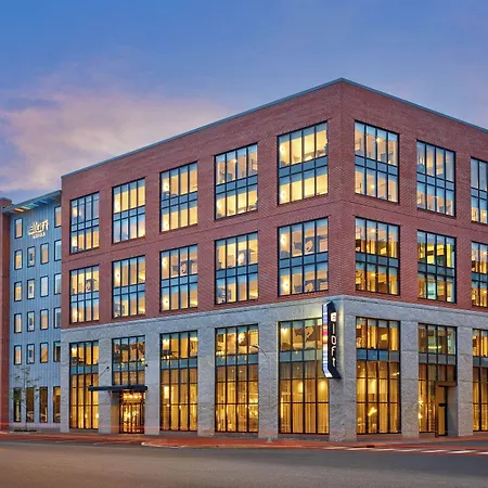 Aloft By Marriott Portland Downtown Waterfront Me-3