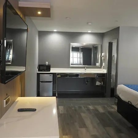 Travelodge By Wyndham Whittier-2