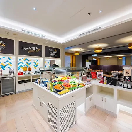 Hampton By Hilton Dubai Airport-2