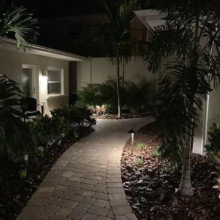 Twin Palms At Siesta-2