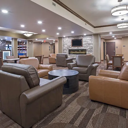 Best Western Plus Lincoln Inn & Suites-3