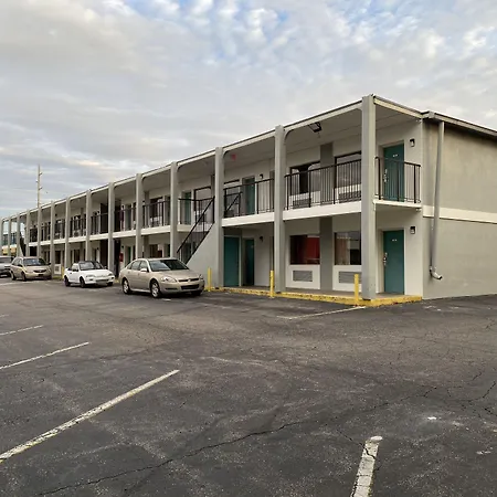 Red Carpet Inn & Suites - Danville-3