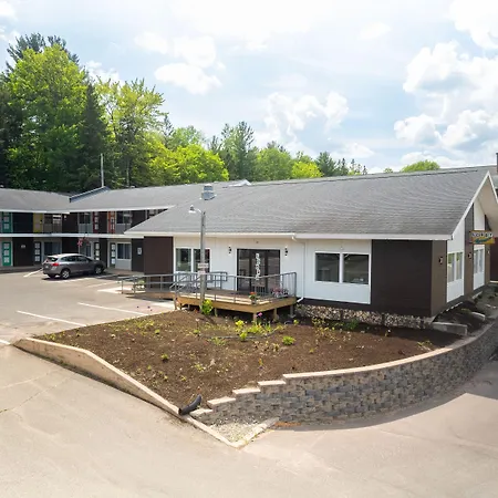 Cedar Motor Inn-3