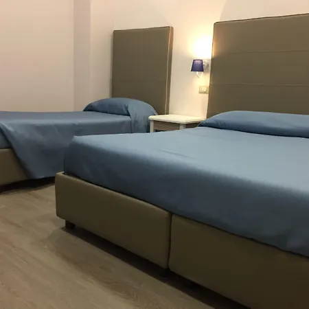 Hotel Magenta-3