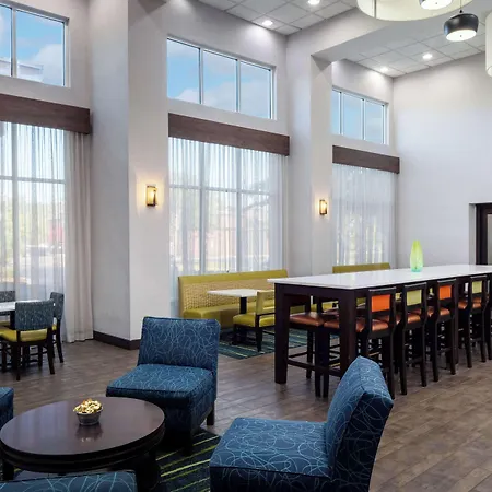 Hampton Inn & Suites Savannah - I-95 South - Gateway-2