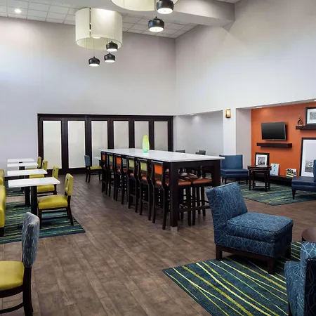 Hampton Inn & Suites Savannah - I-95 South - Gateway-3