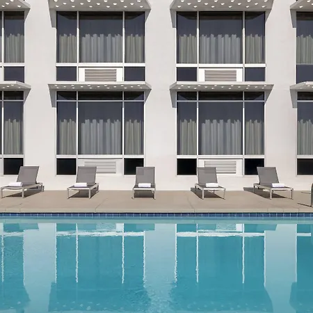 Holiday Inn Express & Suites Phoenix - Midtown, An Ihg Hotel-2