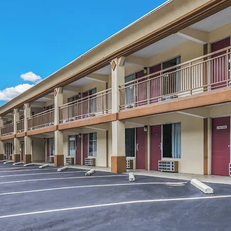 Red Roof Inn Caryville-3