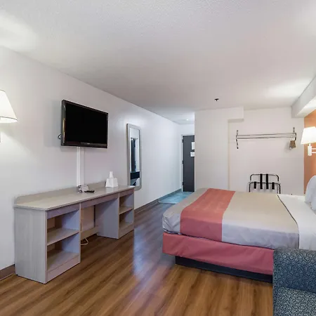 Motel 6-Lawrence, Ks-3