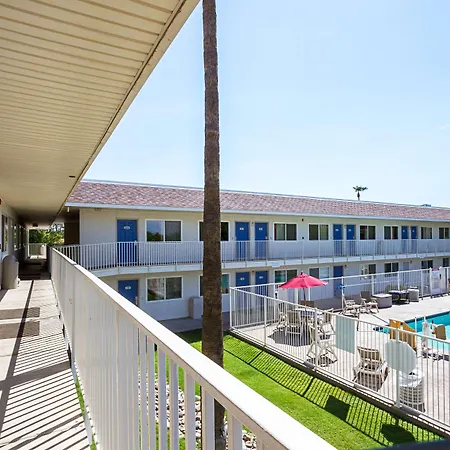 Motel 6 Mesa North-2