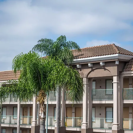 Cortona Inn And Suites Anaheim Resort-2