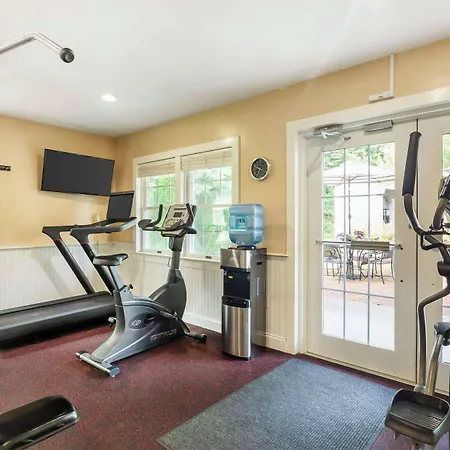 Best Western Plus Cold Spring-2