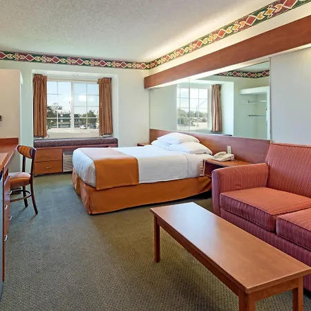 Microtel Inn And Suites Pueblo-3