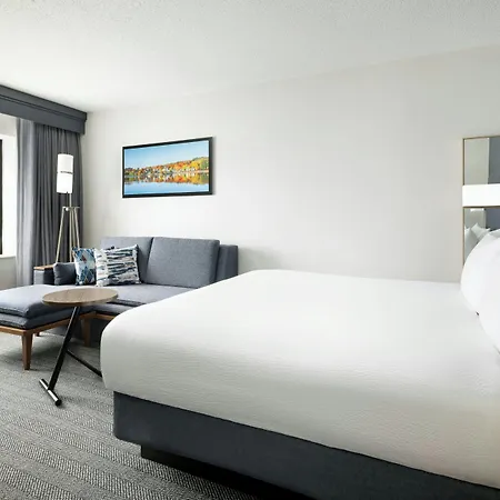 Courtyard By Marriott Concord-2