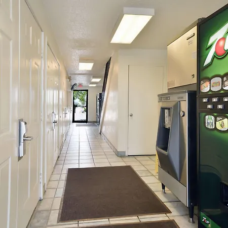 Motel 6-Saint Joseph, Mo-3