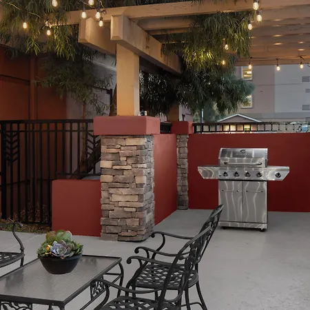 Larkspur Landing Extended Stay Suites Bellevue-2