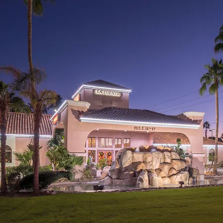 La Fuente Inn & Suites-3