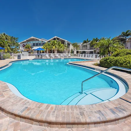 Best Western Plus Yacht Harbor Inn-3