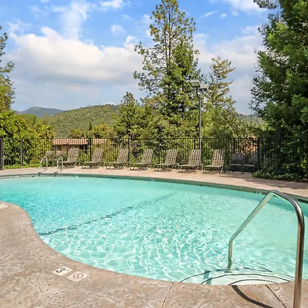 Best Western Plus Yosemite Gateway Inn-2