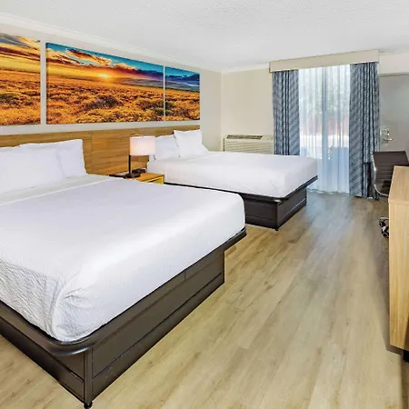 Days Inn By Wyndham Del Rio-3