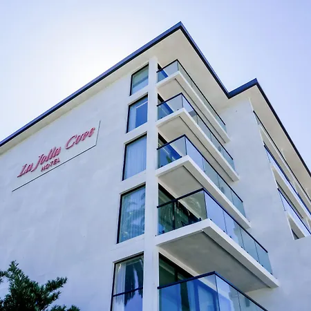 La Jolla Cove Suites-3