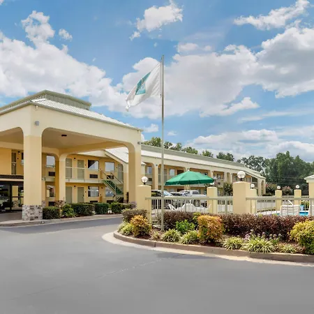 Quality Inn Mccomb-2