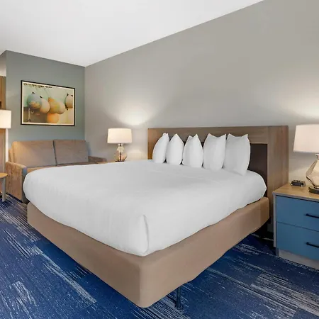 Edgewater Inn And Suites, An Ascend Collection Hotel-3