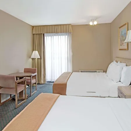 Howard Johnson By Wyndham Torrance-3