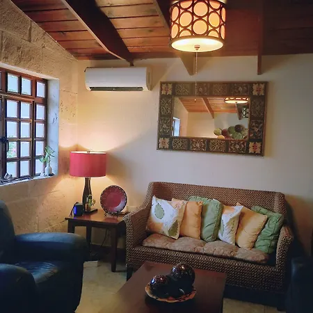 Bed And Breakfast Pecari-3