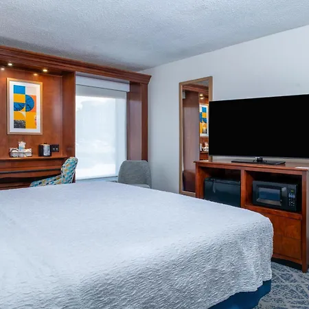 Hampton Inn St. Louis-Chesterfield-2