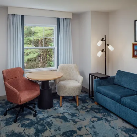 Hampton Inn & Suites North Conway-3