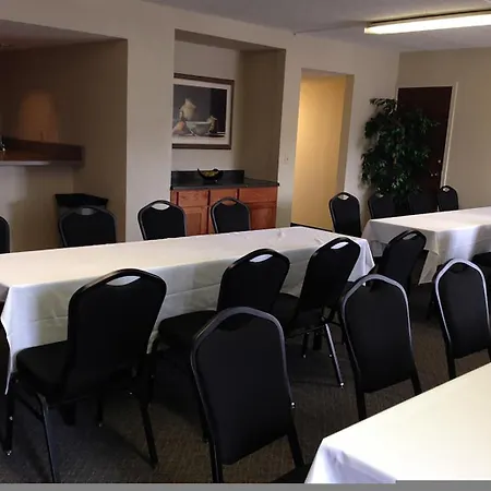 Norwood Inn & Suites La Crosse-3